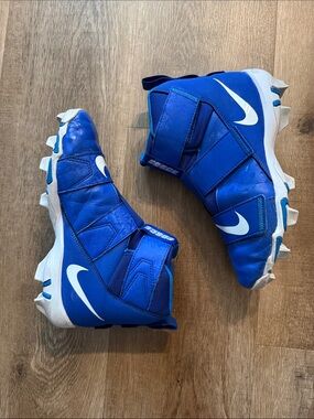 Nike Force Savage 2 Shark Youth Football Cleats size 5.5Y